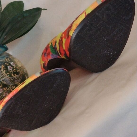 J. Renee Floral Heels - Picture 9 of 14